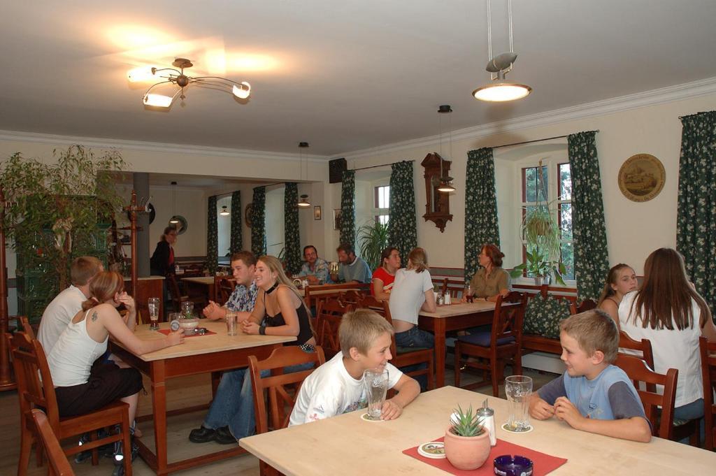 Hotel Zur Schonen Aussicht Feldkirchen-Westerham Exteriér fotografie